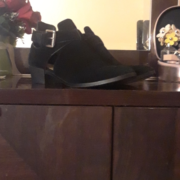Michael Kors Shoes - Mk black ankle boots /shoes